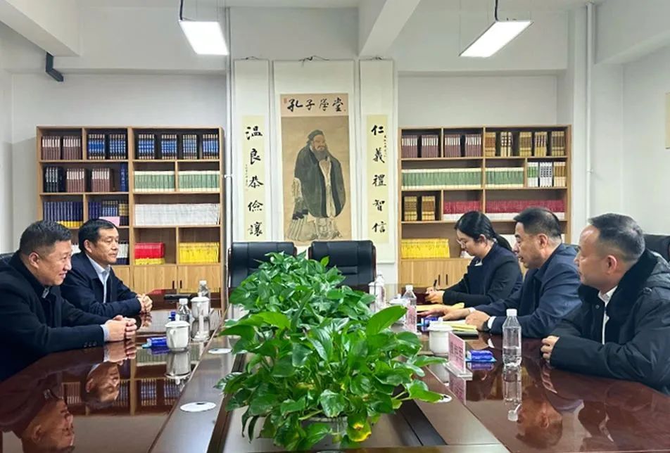 助力优化营商环境 长春新区人民法院分党组书记薛成君一行走访佐丹力集团
