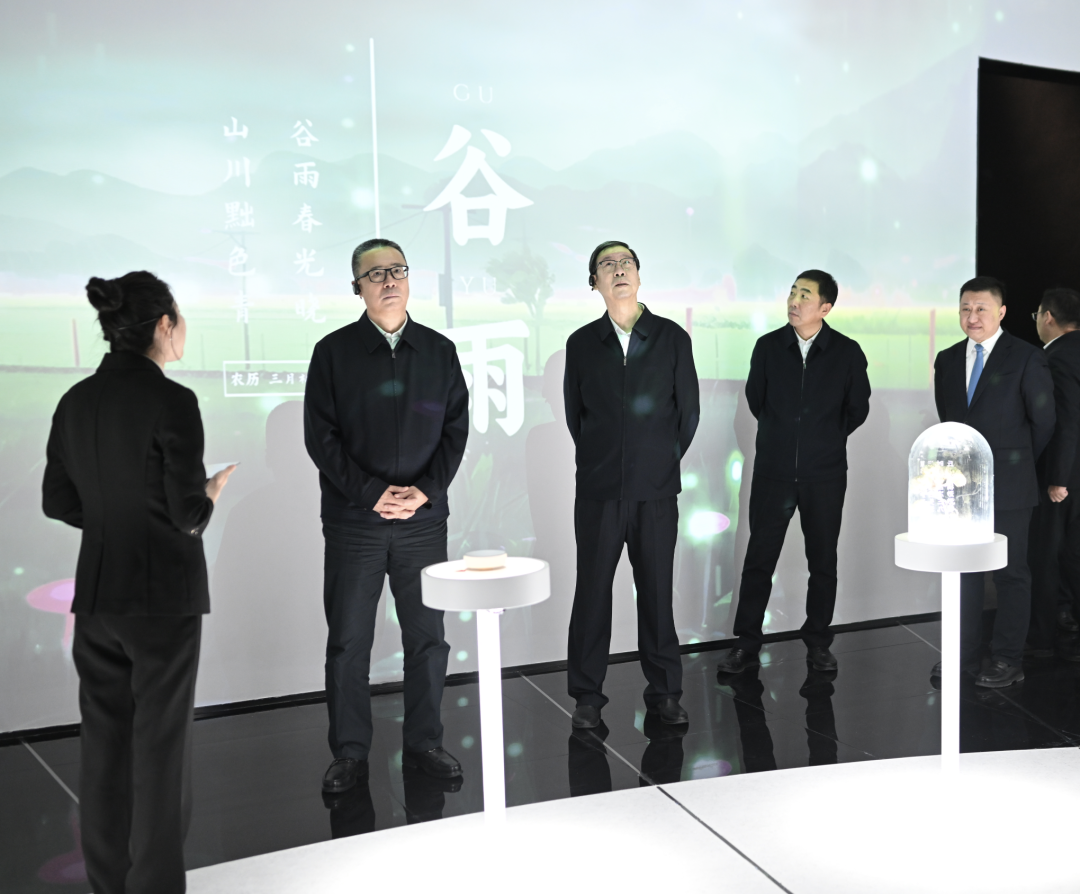 吉林省委常委、省委统战部部长韩福春到佐丹力健康产业园智能工厂建成投产调研