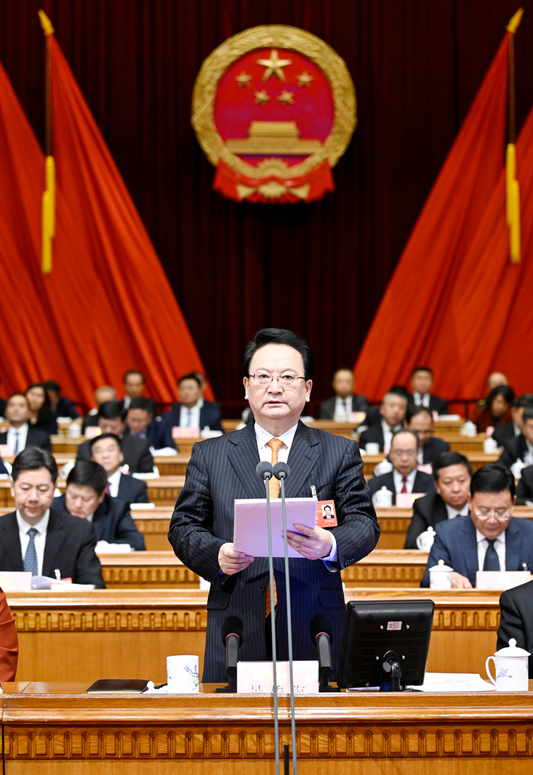 吉林省两会|省人大常委韩丹履职尽责出席省十四届人大三次会议